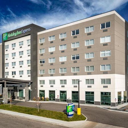 Holiday Inn Express & Suites - Brandon By Ihg Exterior foto