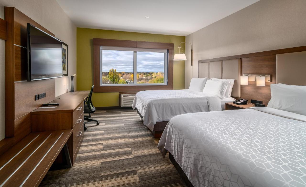 Holiday Inn Express & Suites - Brandon By Ihg Exterior foto